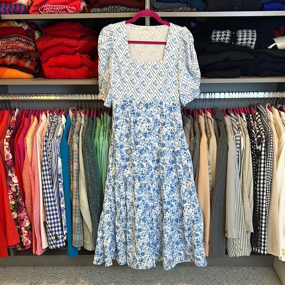 Sunday Up blue/white floral print short slit sleeves maxi dress size S NWOT